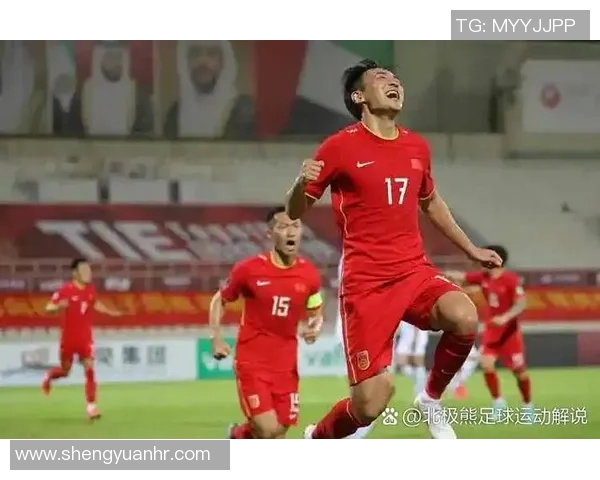 米纳足球星崛起之路：从草根到顶级联赛的辉煌征程